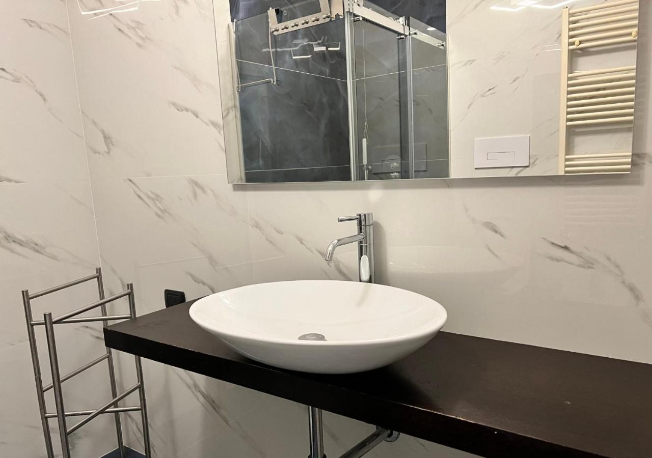 La Casa Di Charlie - Stazione Centrale Milano Eksteriør billede